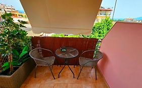The Red Studio - Castle View